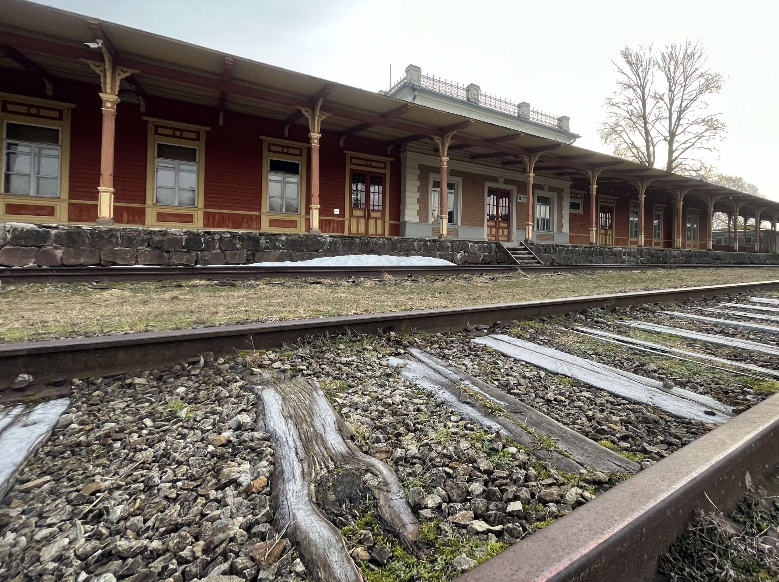 Poliitikute arvates on Haapsallu ja Rohukülla tulev raudtee ka Hiiumaale kasuks.