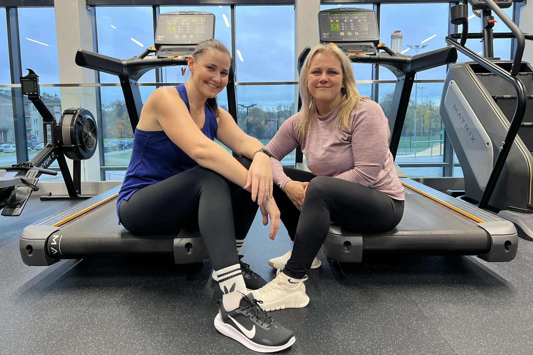 Kaks liikumisentusiasti Eike Meresmaa ja Ave-Riin Laanbek kutsuvad inimesi osalema sammuväljakutses, et muuta üheskoos pime novembrikuu aktiivsemaks ja rõõmsama