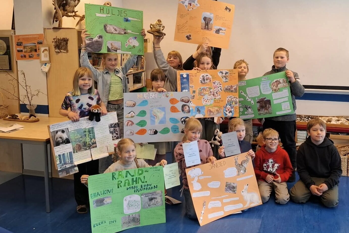 Noorte loodusuurijate teaduskonverents tõi Palade looduskeskusesse oma töid esitlema 35 särasilmset õpilast.
The post MEILE KIRJUTATAKSE | Palade looduskeskus s